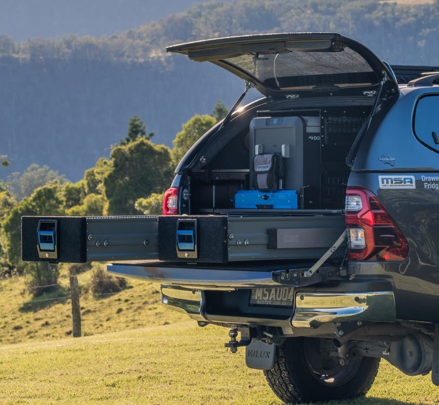 Dual drawer system with both drawers extended in a 4WD