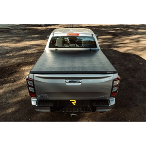 ReakTruck Extang Trifecta 2.0 Soft Tri-Fold Tonneau Cover Toyota Hilux N80 Dual Cab 2015-2025