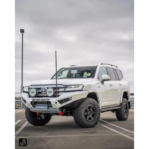 Offroad Animal Predator Bull bar, Suitable for Toyota Land Cruiser 300 Series, 2021 on