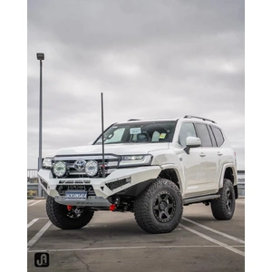 Offroad Animal Predator Bull bar, Suitable for Toyota Land Cruiser 300 Series, 2021 on