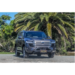 ECB Silver Hammertone Powdercoat Nudge Bar to suit Toyota LandCruiser 300 Series 07/21 - Onwards