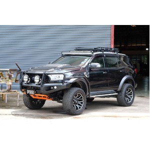 Piak Side Steps to suit Ford Everest 05/20 - Onwards (Black)