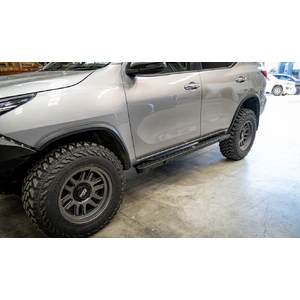 Offroad Animal Rock Sliders, Suitable for Toyota Fortuner  N80, 2015 on