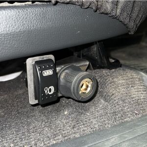 Scrub King Air/Switch Outlet Kit (Under Seat) to suit Mitsubishi Tirton MQ/MR 2015 - 2022